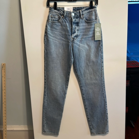 H&M Denim Mom Jeans Button Fly NWT SZ 4 - Picture 1 of 13